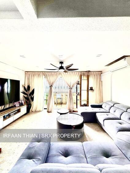 Blk 548 Jurong West Street 42 (Jurong West), HDB Executive #490826301